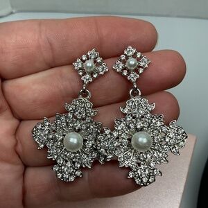 Antique Style  Elegant Ornate Crystal Pearl  Chandelier Drop Earrings